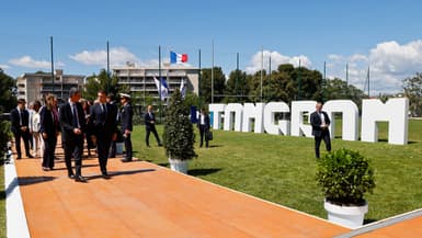 Emmanuel Macron et Rodolphe Saadé lors de l'inauguration du nouveau centre de formation et de R&D de CMA CGM à Marseille ce 8 mai