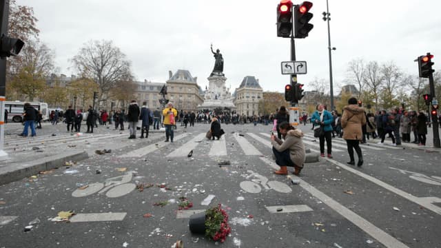 RMC recueilli les témoignages de manifestants pacifistes qui se sont retrouvés au milieux des échauffourées dimanche, place de la République à Paris. 