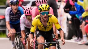 Simon Yates (Visma-Lease a bike) sur le Giro 2025