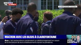 "Merci pour le vaccin !": Emmanuel Macron rencontre Kylian Mbappé à Clairefontaine