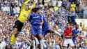 Edwin van der Sar et Michael Ballack à la lutte en 2008.