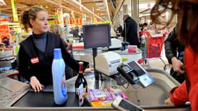 L'inflation en France a ralenti encore en avril, à 2,2% sur un an, selon les résultats provisoires communiqués mardi par l'Insee.