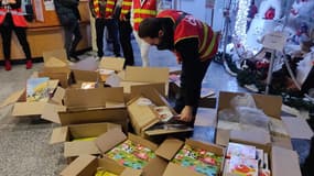 Distribution de cadeaux de la CGT