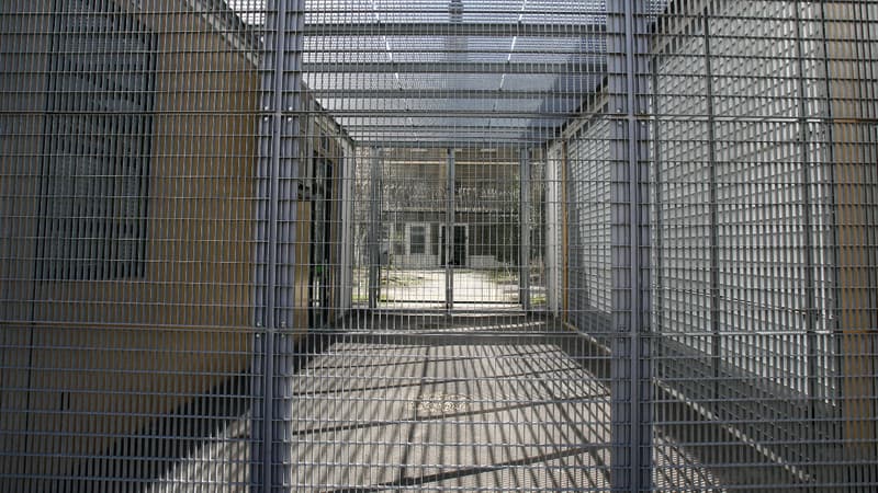 Couloir de la prison centrale de Poissy. (Illustration)