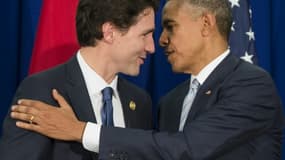 Le Premier ministre canadien Justin Trudeau (g) et le président américain Barack Obama le 19 novembre 2015 à Manille
