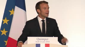 Macron dénonce "la lèpre qui monte" en Europe 