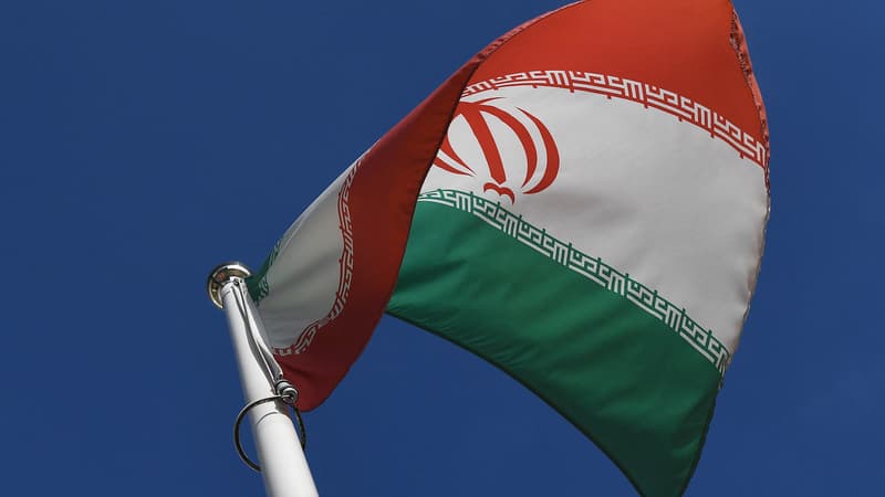 DIRECT. Explosions près d'une base militaire en Iran: Téhéran confirme avoir abattu des drones