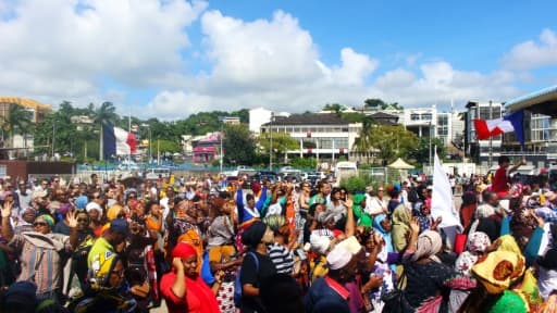 Manifestation sur la place de la République de Mamoudzou, le 13 mars 2018