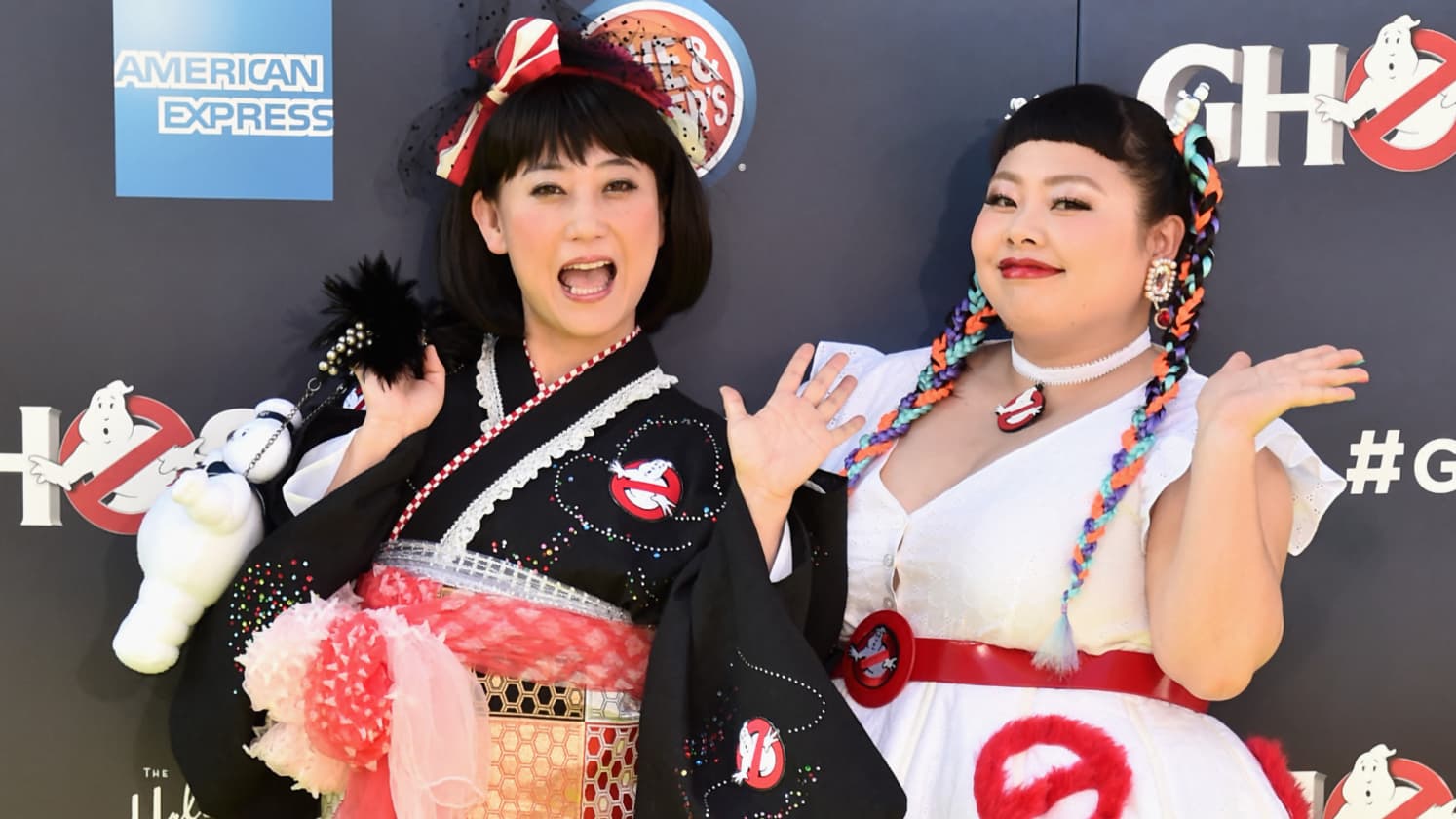 Naomi Watanabe (à droite sur la photo) en 2016