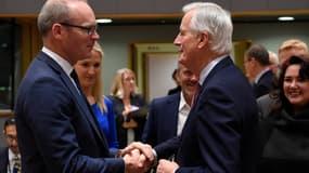 Michel Barnier, négociateur en chef de l'UE, avec le ministre irlandais des Affaires étrangères Simon Coveney
