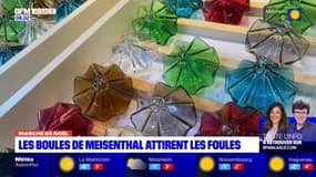 Strasbourg: les boules de Noël de la verrerie de Meisenthal attirent les foules