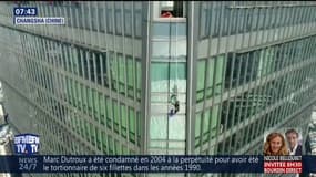 En Chine, des laveurs de vitres sont restés bloqués 3h au 57e étage d'un immeuble