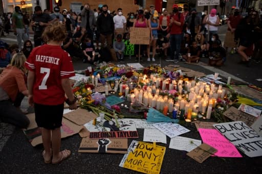 Hommage et veillées à Los Angeles, le 7 juin 2020 pour les victimes de violences policières Hommage et veillées à Los Angeles, le 7 juin 2020 pour les victimes de violences policières