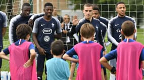 Des enfants lors d'un entraînement de l'équipe ed France, le 6 juin 2018, à Clairefontaine.