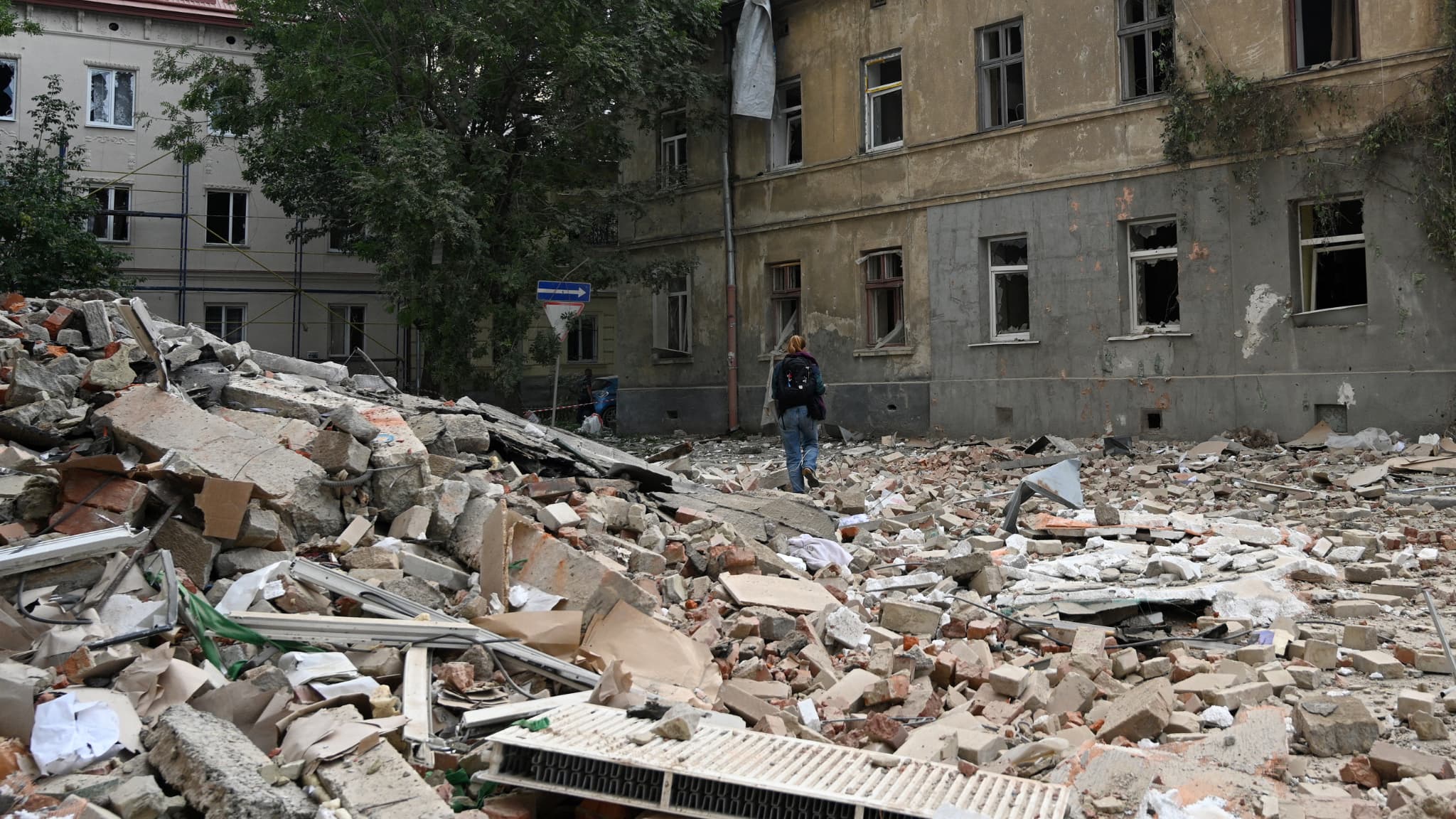GUERRE EN UKRAINE: DES FRAPPES DE DRONES RUSSES FONT DEUX MORTS ET UN BLESSÉ DANS LA RÉGION DE DNIPROPETROVSK