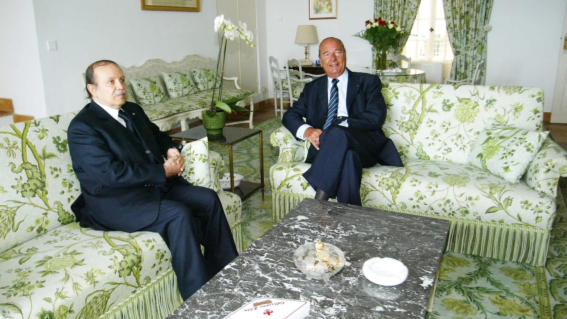 Jacques Chirac et Abdelaziz Bouteflika dans l'un des salons du fort. Jacques Chirac et Abdelaziz Bouteflika dans l'un des salons du fort.