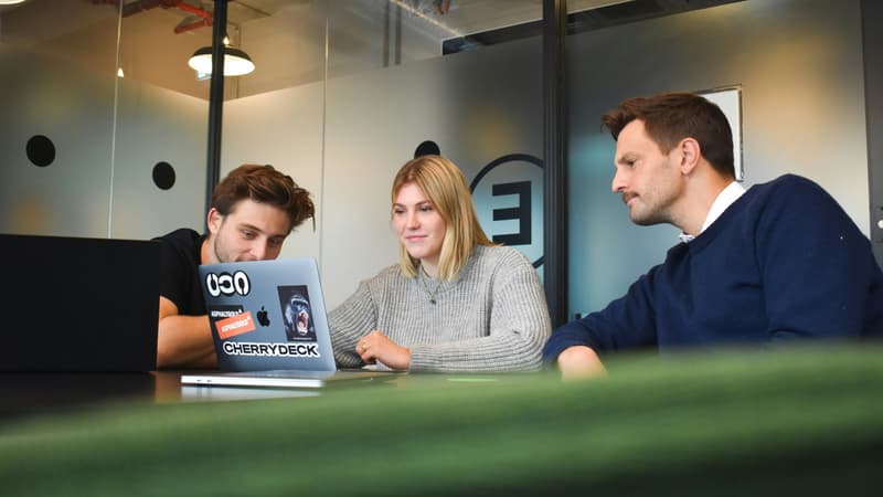 Meilleur CRM indépendant : quel outil choisir lorsque vous lancez votre entreprise ?