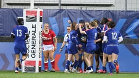 Le XV de France féminin signe un carton contre les Galloises