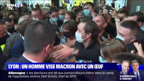 En déplacement à Lyon, Emmanuel Macron ciblé par un projectile lors d'un bain de foule