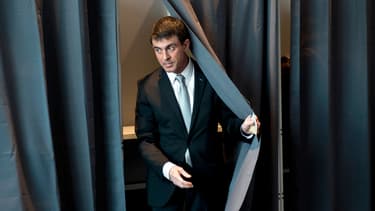 Le Premier ministre a voté dimanche à la mi-journée à Evry, dans l'Essonne.