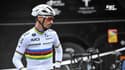 Tour de France : "Je n'ai jamais annoncé que je visais le général" calme Alaphilippe