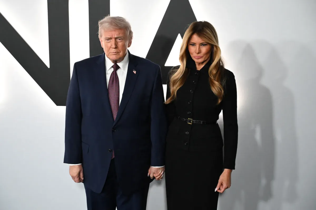 "Très bon, très glamour": Donald et Melania Trump assistent à  l'avant-première du documentaire Amazon consacré à la Première dame
