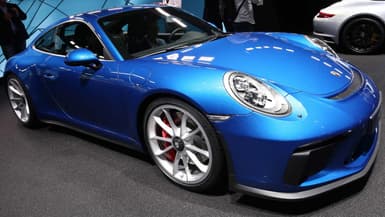 Au salon automobile de Francfort, Porsche a dévoilé une 911 dotée d'un pack GT3 Touring.