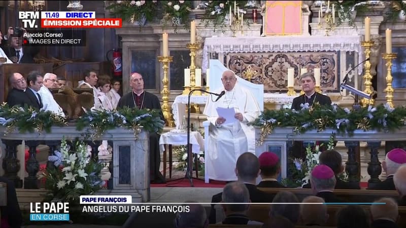 Corse: le pape François débute l'angelus à la cathédrale d'Ajaccio