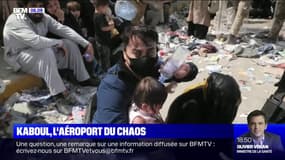 Des Afghans prêts à tout pour fuir les talibans à Kaboul