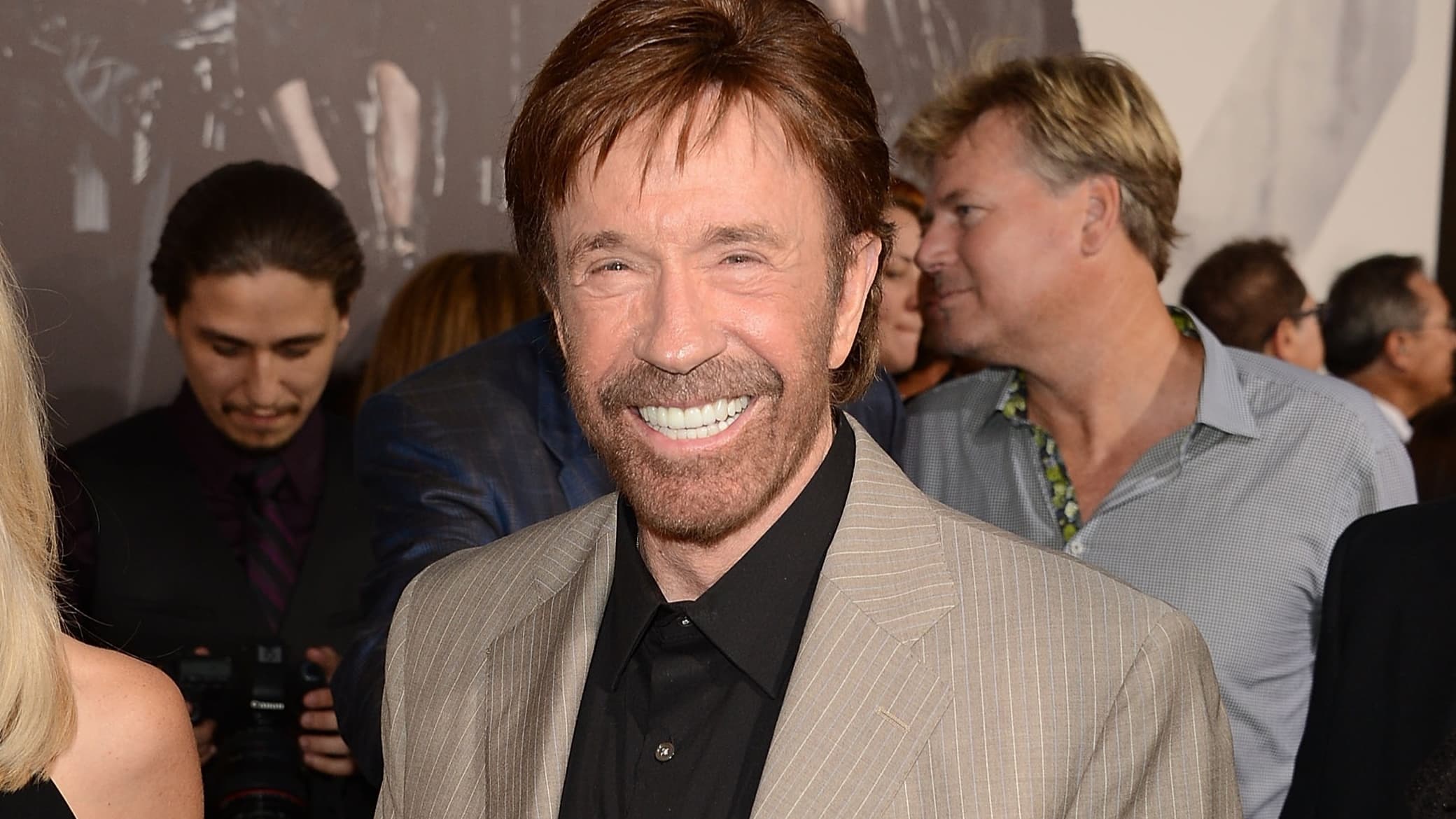 Chuck Norris calls himself ‘on the side of law and order’ after ‘lookalike’ is seen on Capitol Hill