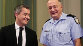 Le général Christian Rodriguez, directeur général de la gendarmerie nationale, photographié avec Gérald Darmanin en janvier 2024.