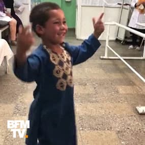 Avec sa danse de la joie, Ahmad, 5 ans et amputé a ému tout le web