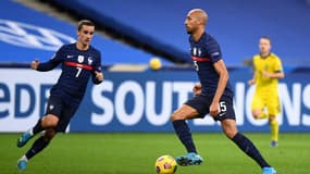 Steven Nzonzi lors de sa dernière sélection face à la Suède en novembre 2020