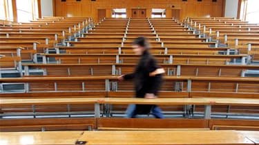 Paris-II, Lyon-I, Rennes-I et Paris-13 sont en tête du classement des universités jugées sur la capacité de leurs étudiants de trouver un emploi établi par le ministère français de l'Enseignement supérieur et à paraître dans le Figaro Magazine daté du 16