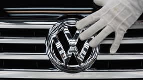 Les États-Unis intentent une action judiciaire contre Volkswagen et ses filiales Porsche et Audi pour "violation" des lois américaines antipollution. Matthias Müller, patron du groupe, se rendra aux États-Unis la semaine prochaine pour rencontrer "des dirigeants politiques".