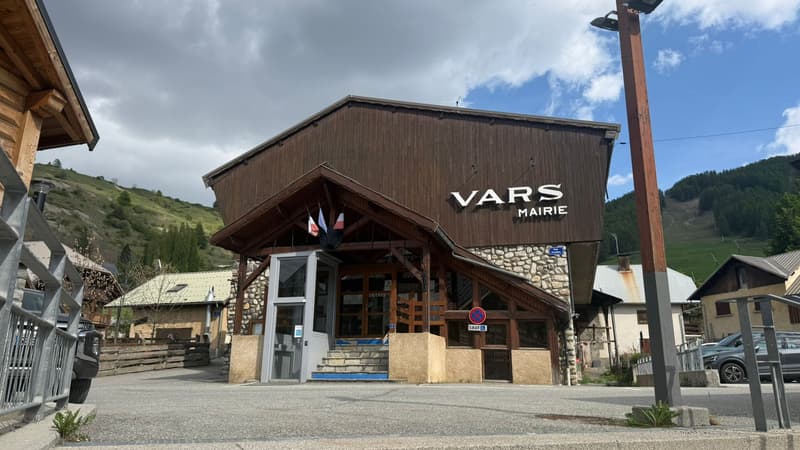 Une femme gravement blessée par balle en pleine rue à Vars, son pronostic vital engagé