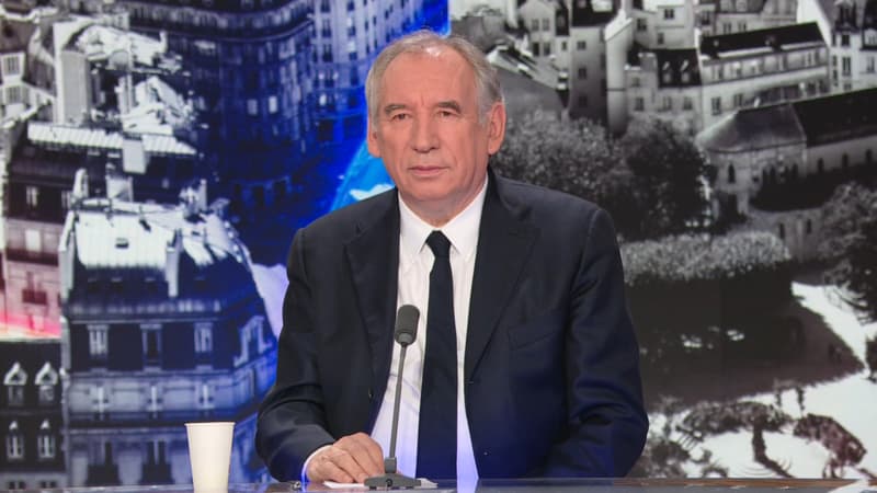 Remaniement: François Bayrou juge qu'