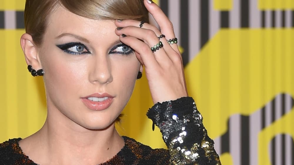 La chanteuse Taylor Swift aux MTV VMA en 2015. La chanteuse Taylor Swift aux MTV VMA en 2015.