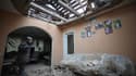Une maison bombardée dans l'Est de l'Ukraine