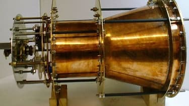 L'EM Drive adopte une forme conique pour générer une poussée. Il est en cuivre.