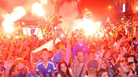 Une foule en délire accueille les l'équipe de Bosnie U16 championne d'Europe à Sarajevo