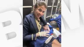 La photo publiée le 14 février 2025 par la compagnie aérienne Brussels Airlines et montrant le bébé né dans un avion reliant Dakar et Bruxelles, ainsi qu'une hôtesse de l'air qui a aidé à l'accouchement.