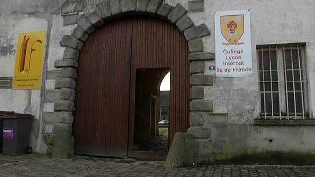 Les réactions sont partagées au Collège et lycée privés d'Ile-de-France après l'envoi d'une lettre du directeur appelant à manifester ocntre le mariage homosexuel.