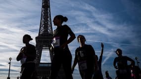 Des participantes à la course "La Parisienne"