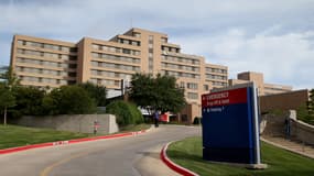 Aux Etats-Unis, un membre du personnel soignant, à Dallas au Texas, a contracté le virus Ebola.