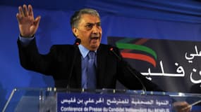 Ali Benflis, l'une des principales figures de la politique algérienne, ne se présentera pas. 