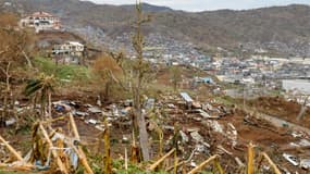 Les dégâts causés aux logements précaires de l'agglomération Kaweni de Mamoudzou, à Mayotte, le 19 décembre 2024