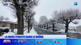 "Au moins 10 à 15 cm": la neige s'invite sur les Monts du lyonnais et sur une partie du Beaujolais