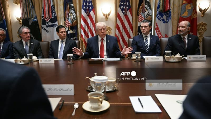 L'Iran lui a fait son "cadeau" en laissant passer 10 pétroliers: Donald Trump, très confiant pour l'économie, affirme que Téhéran le prend au "sérieux"