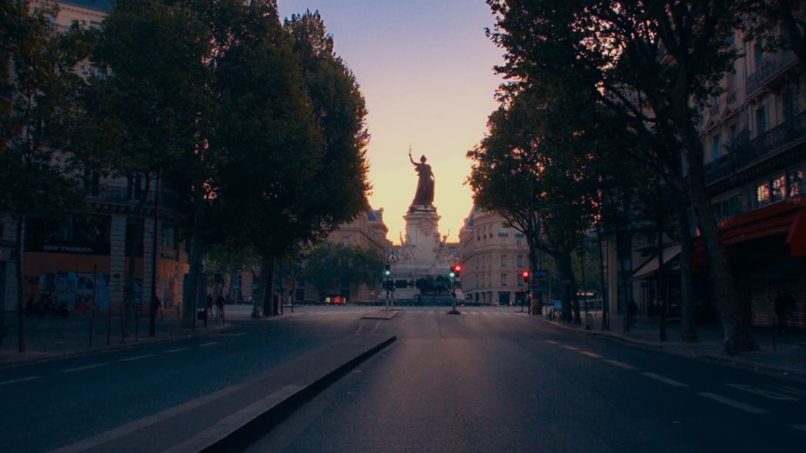 Paris est à nous Paris est à nous